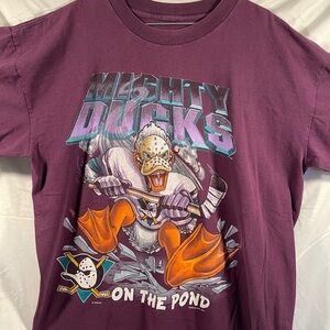 Vintage Men’s Mighty Ducks Shirt 1993 Disney